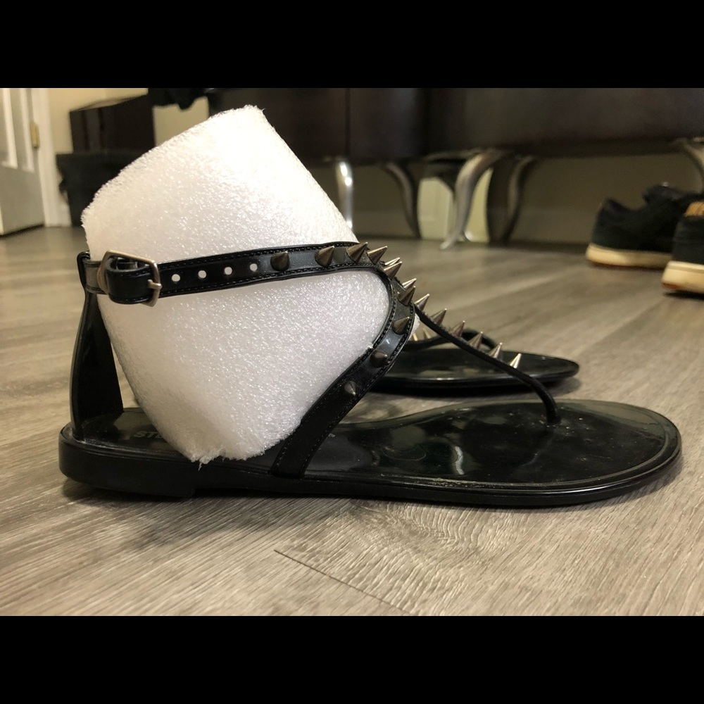 Flat spiked sandal